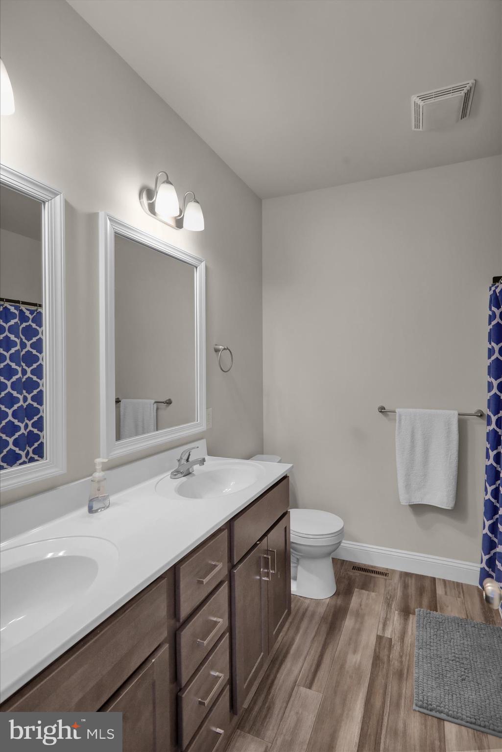 MCINTOSH FARMS - Residential