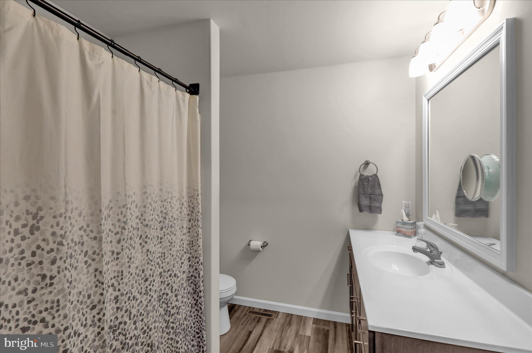 MCINTOSH FARMS - Residential