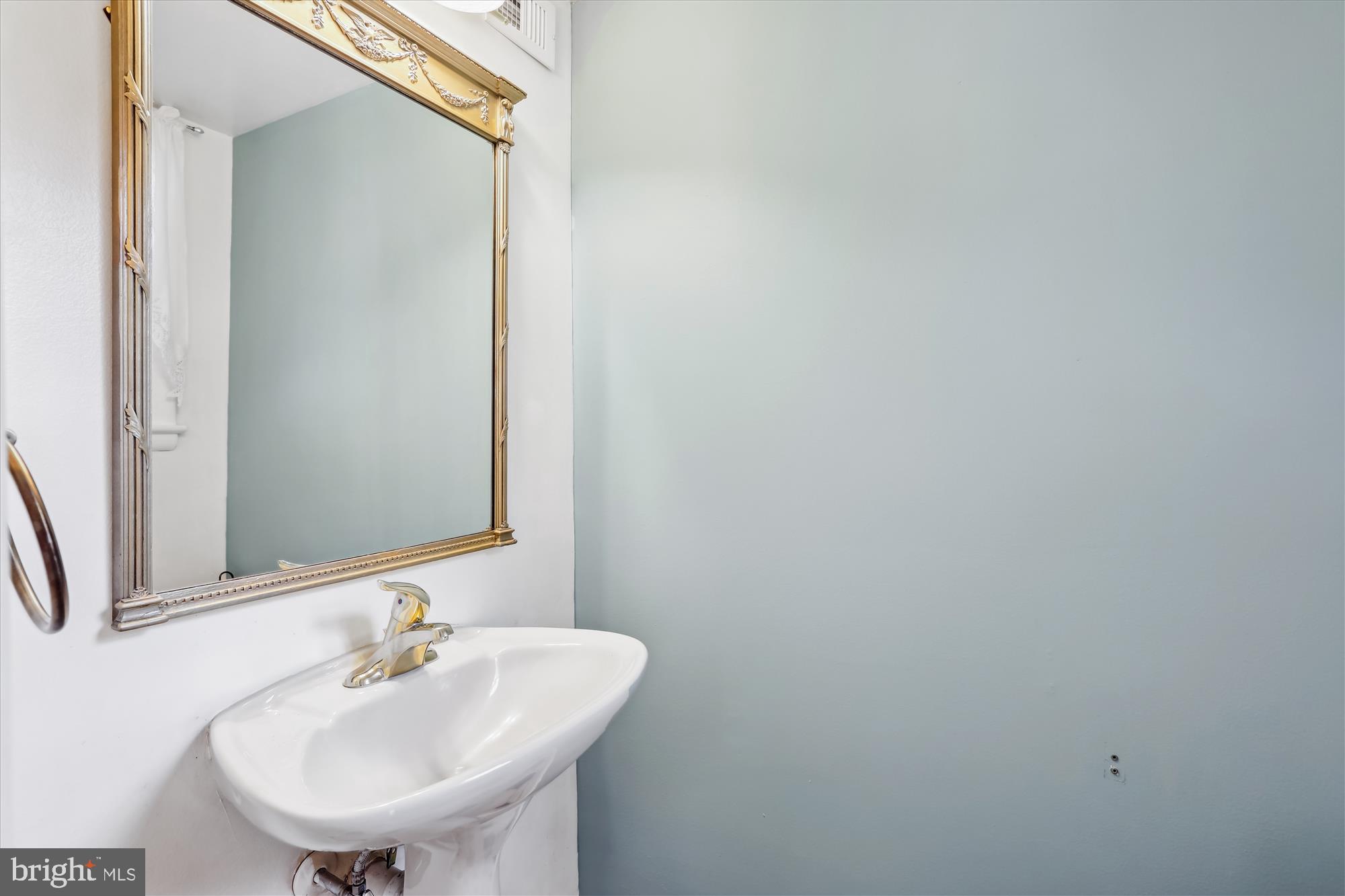 LAKE BARCROFT - Residential Lease