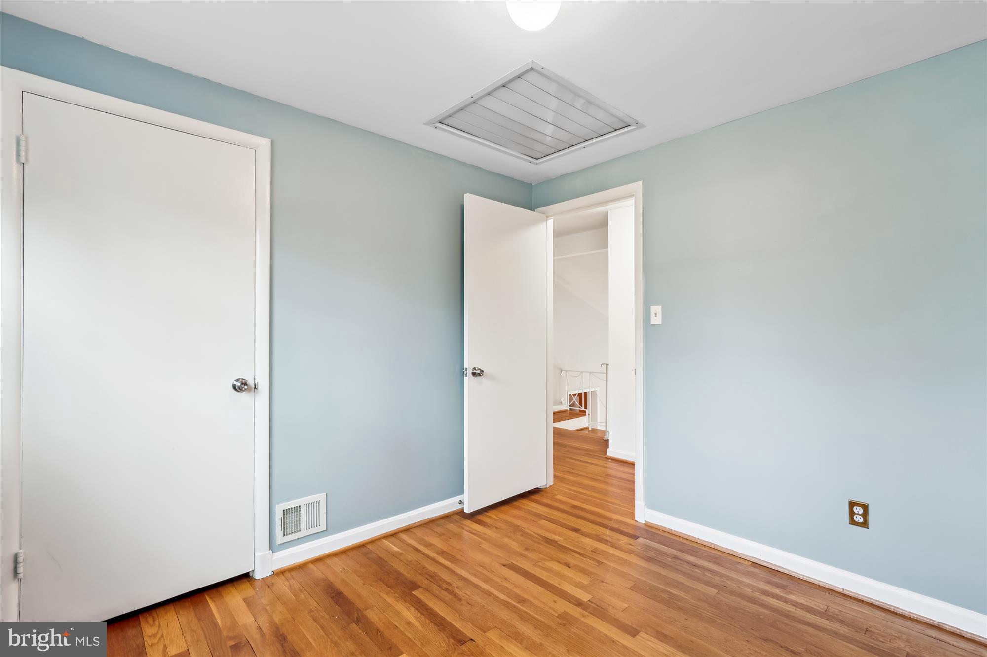 LAKE BARCROFT - Residential Lease