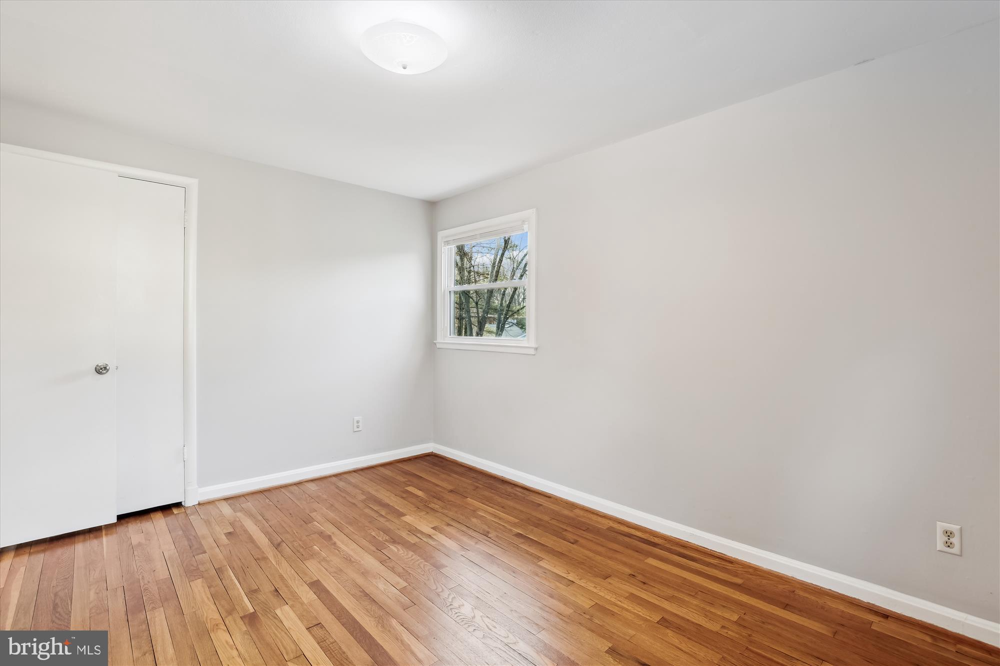 LAKE BARCROFT - Residential Lease