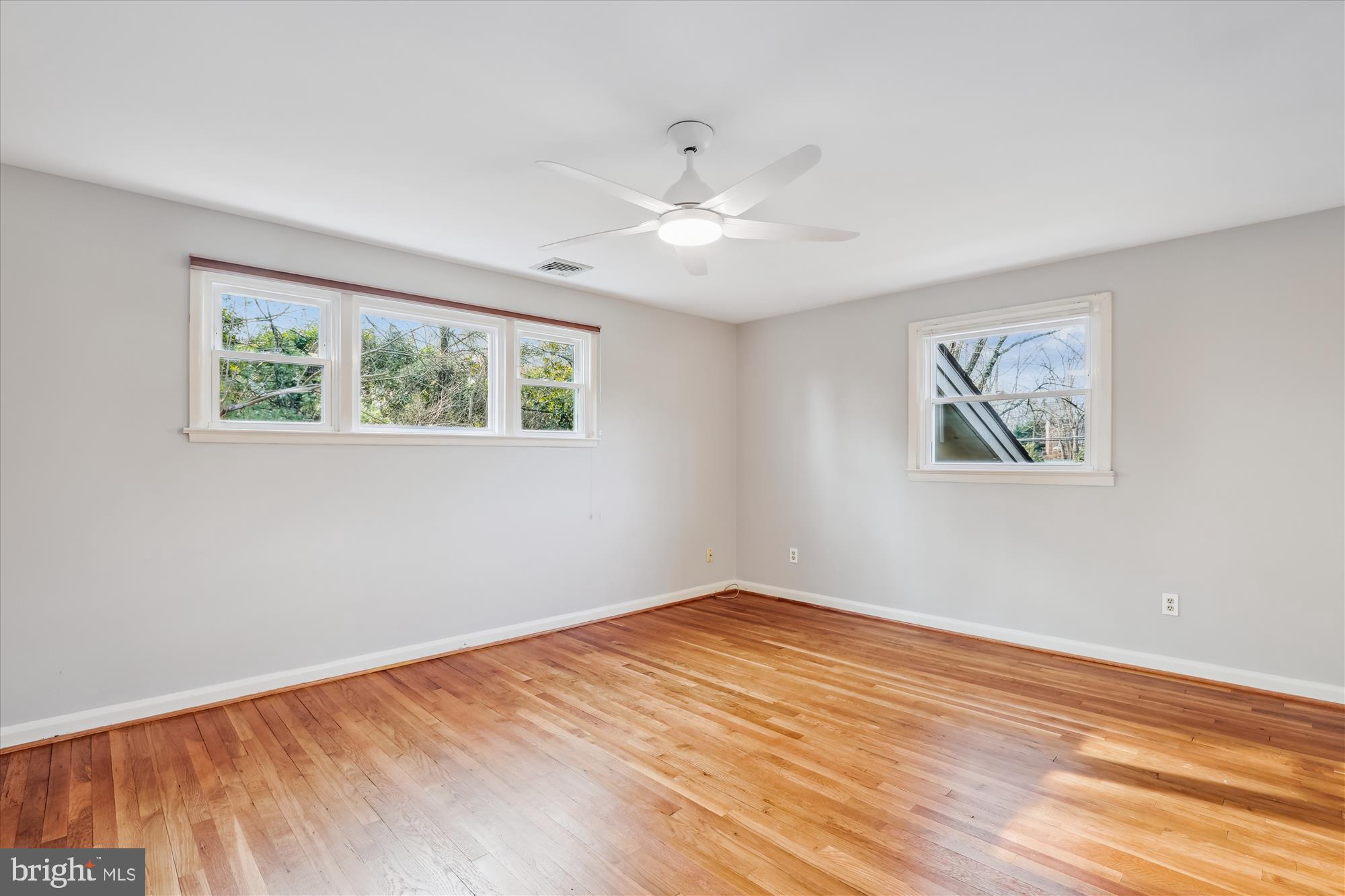 LAKE BARCROFT - Residential Lease