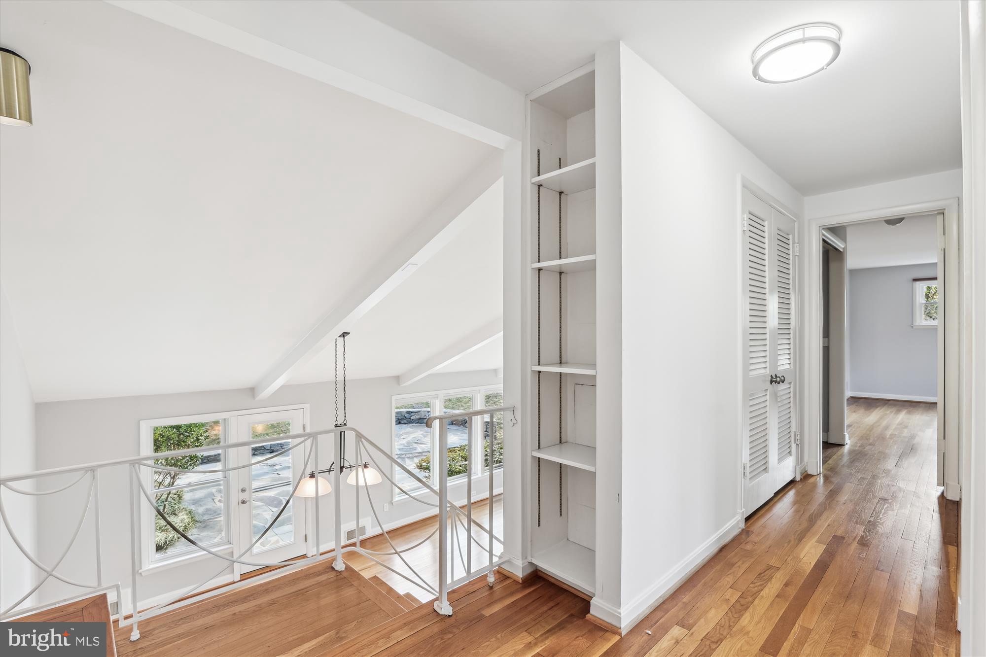 LAKE BARCROFT - Residential Lease