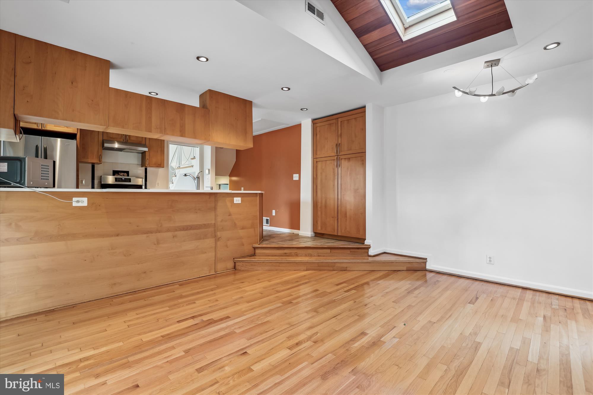 LAKE BARCROFT - Residential Lease