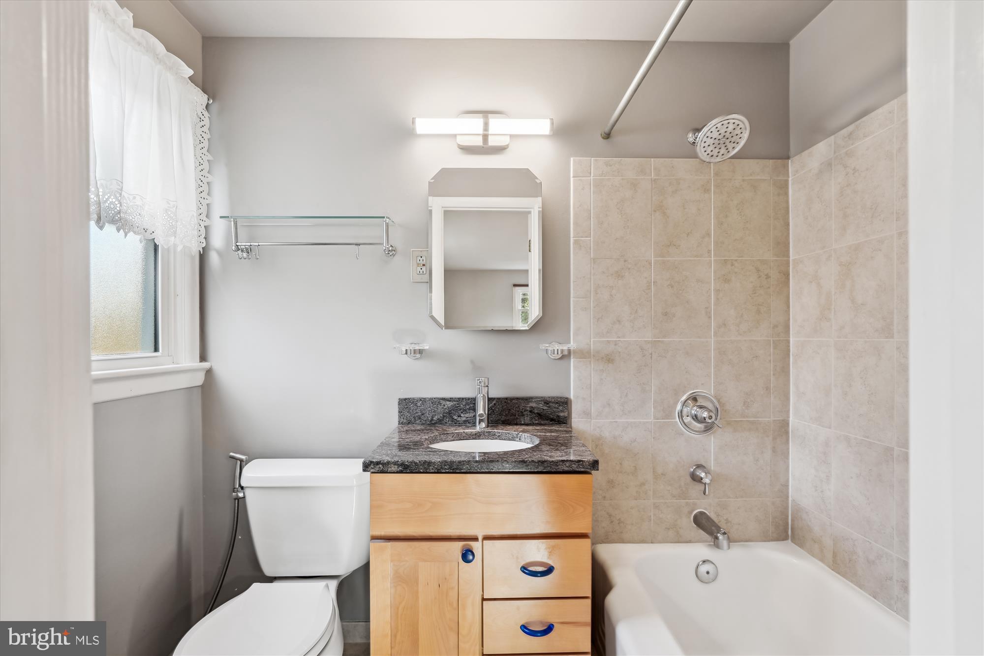 LAKE BARCROFT - Residential Lease