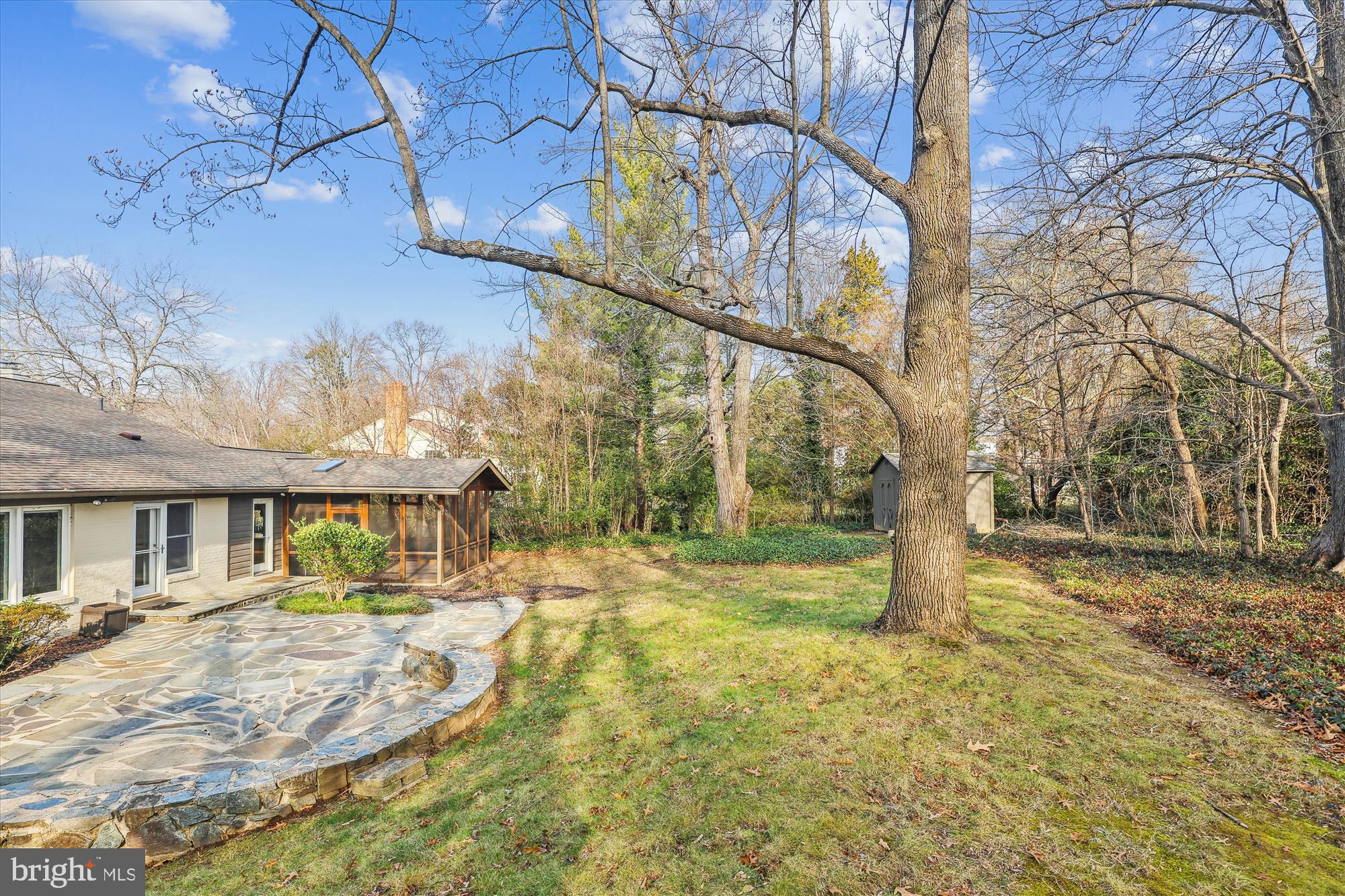 LAKE BARCROFT - Residential Lease