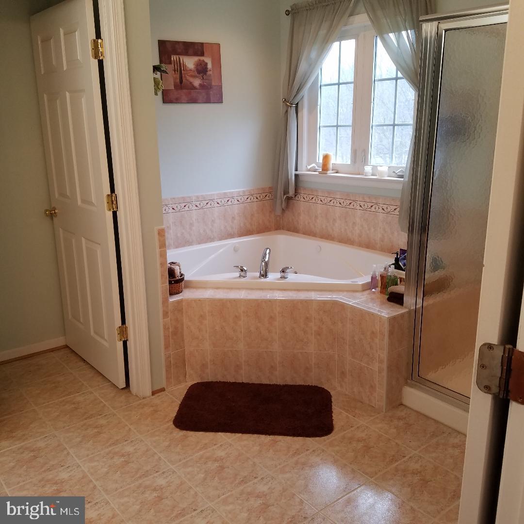 SUMMIT VIEW ESTATES - Residential