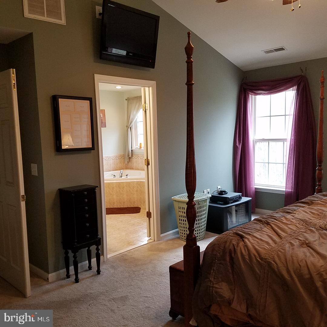 SUMMIT VIEW ESTATES - Residential