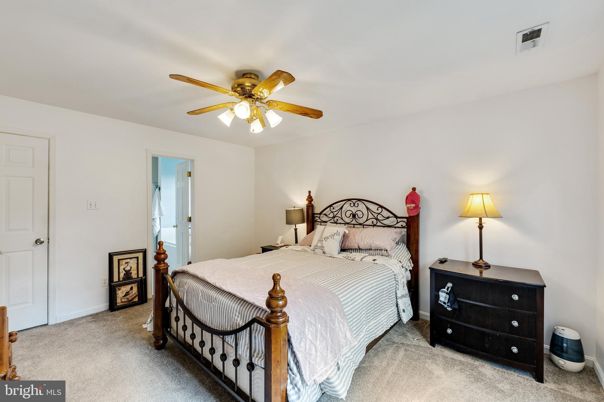 HICKORY RIDGE - Residential