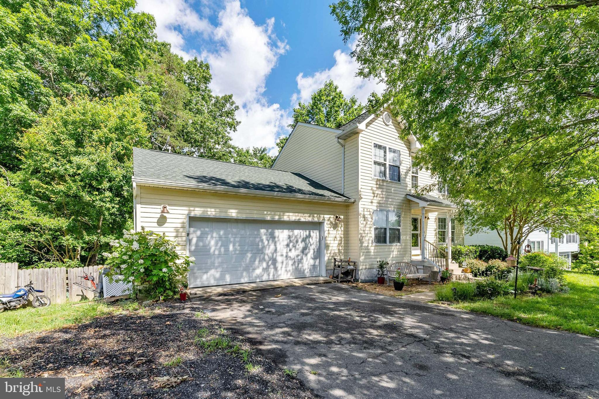 HICKORY RIDGE - Residential