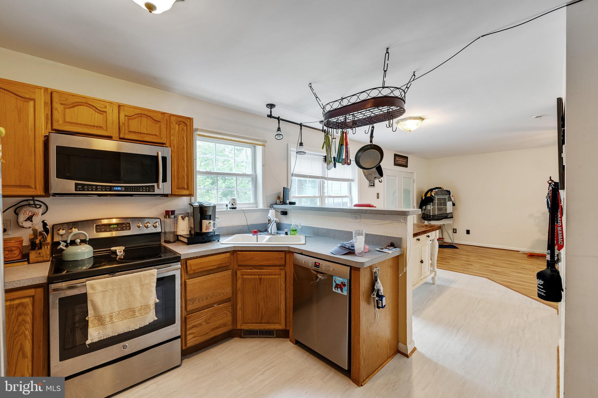 HICKORY RIDGE - Residential