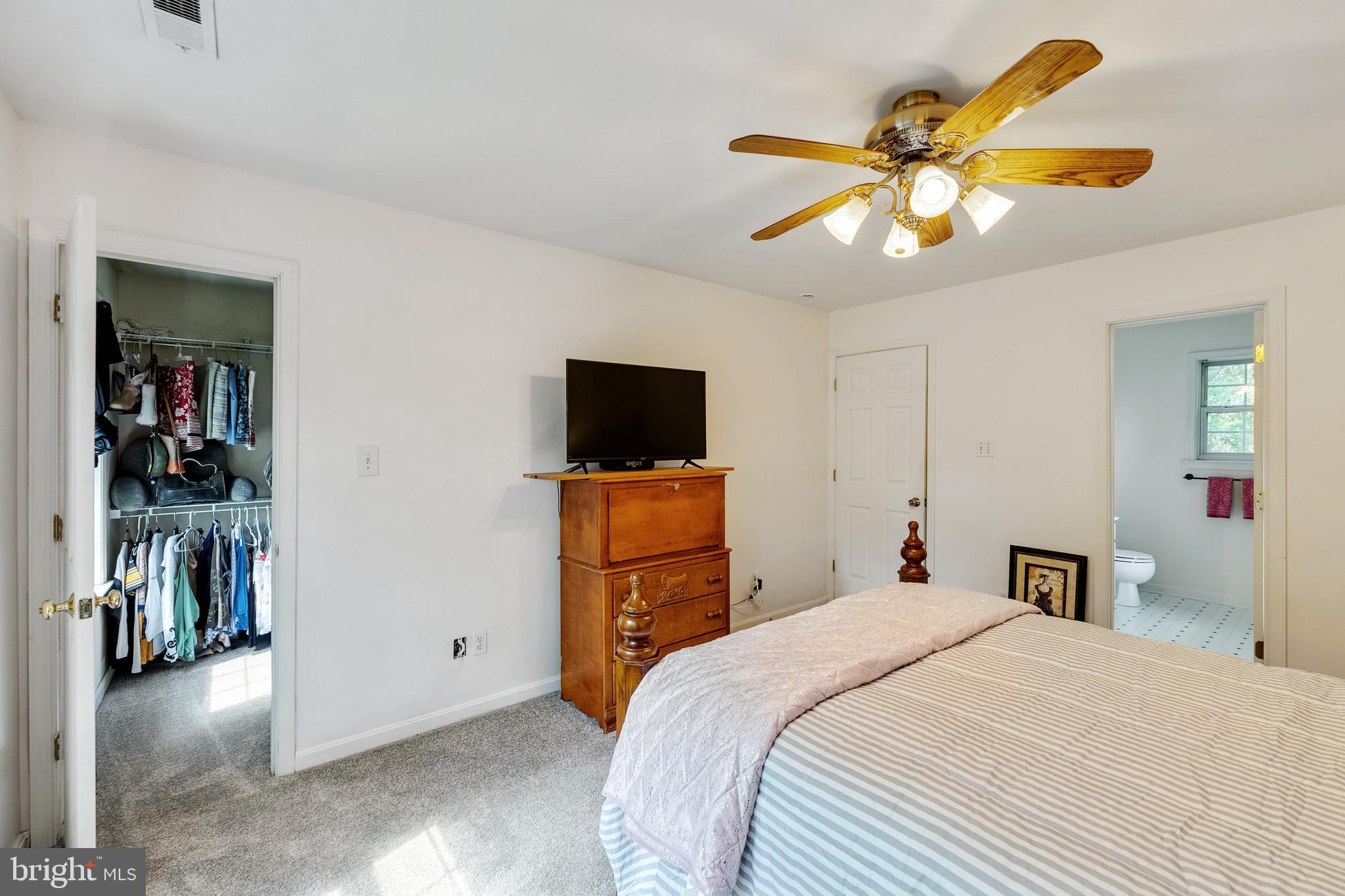 HICKORY RIDGE - Residential