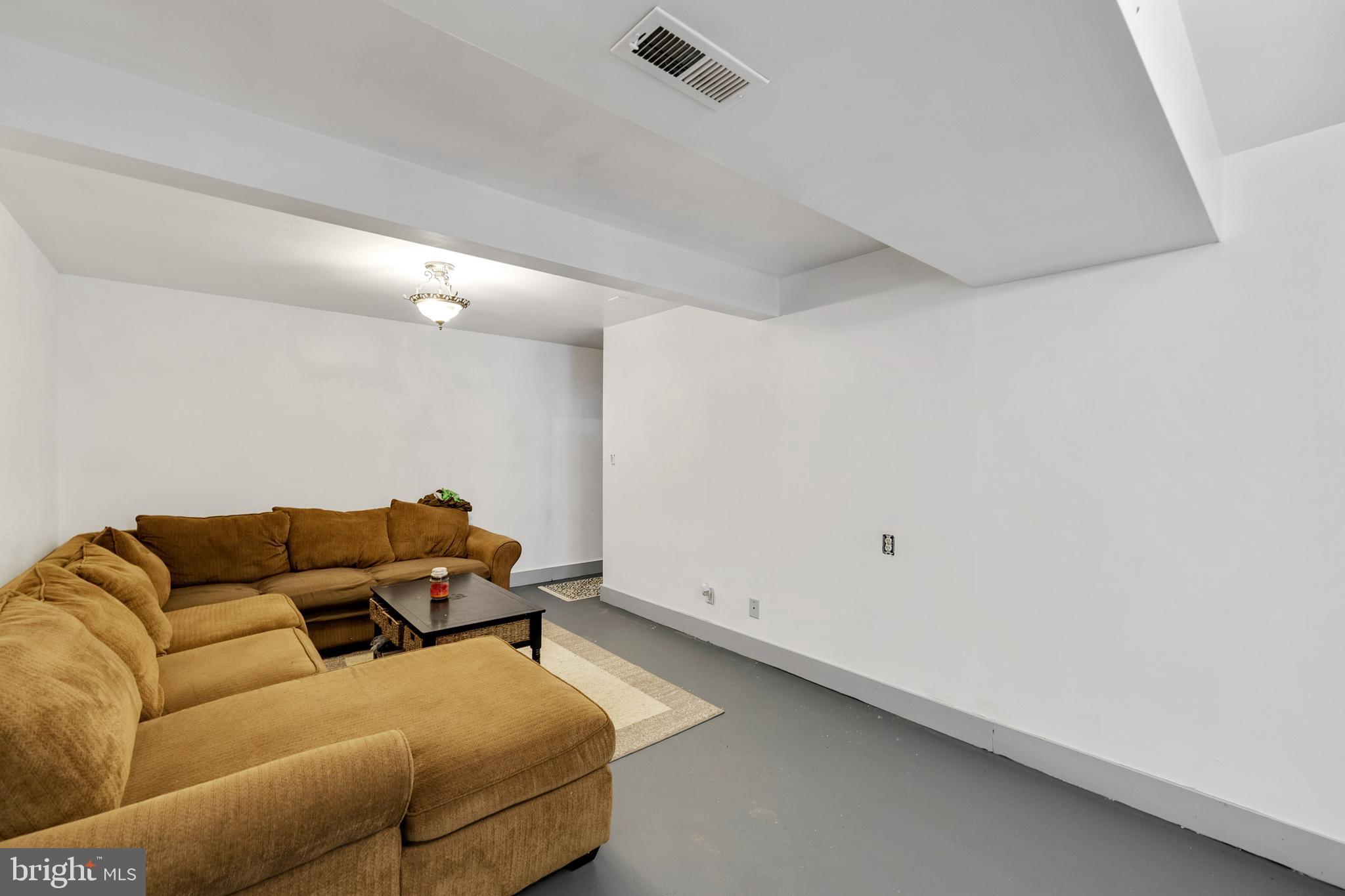 HICKORY RIDGE - Residential