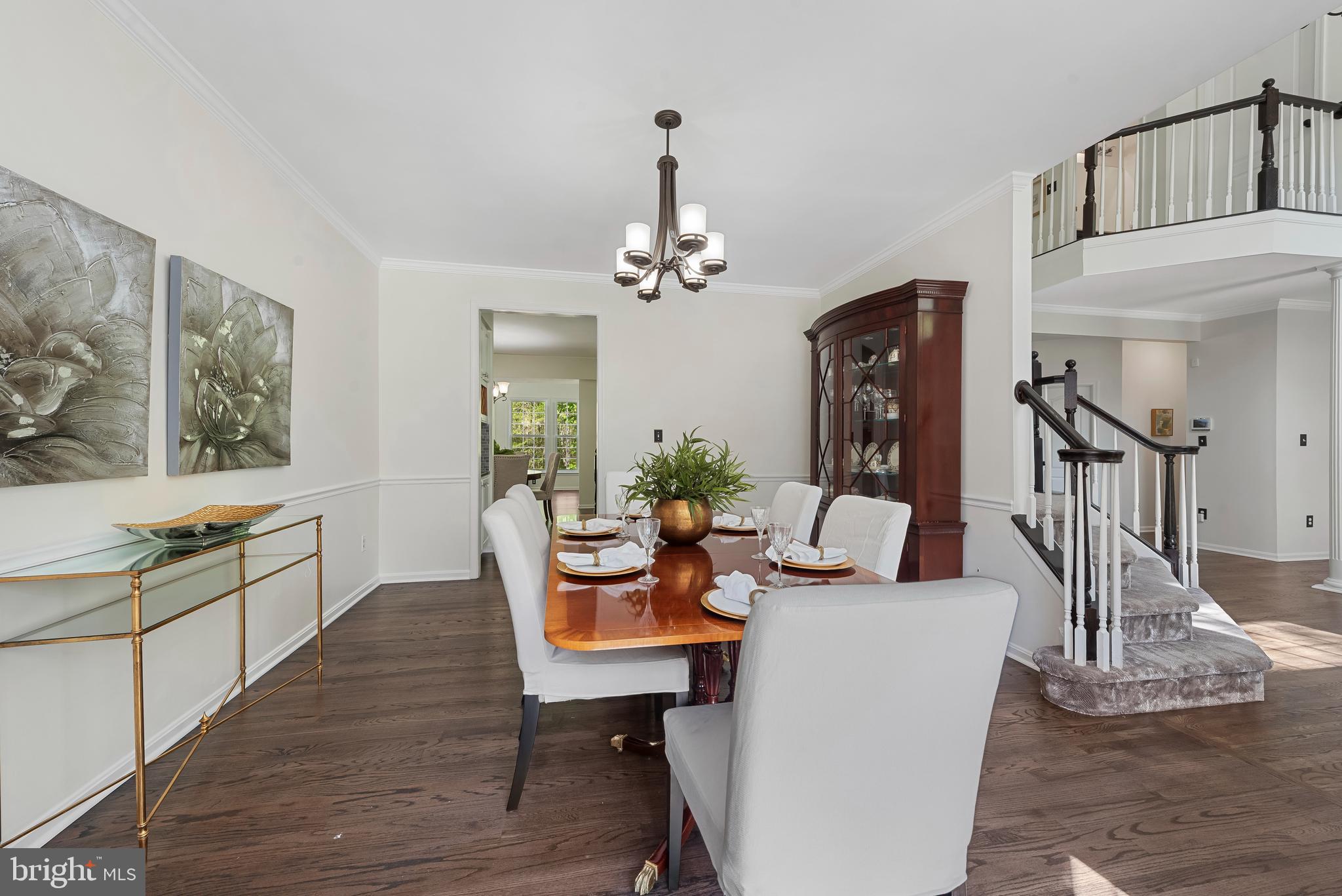 605 LAVENDER COURT