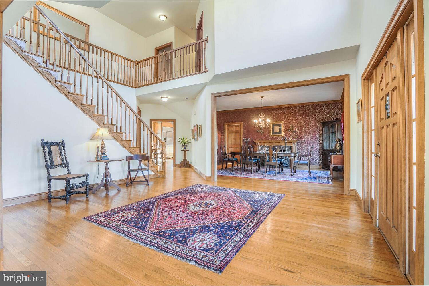 TWIN LAKES - Residential