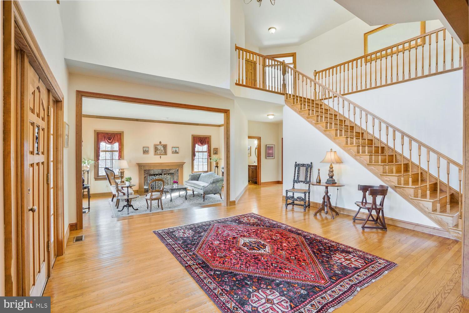 TWIN LAKES - Residential