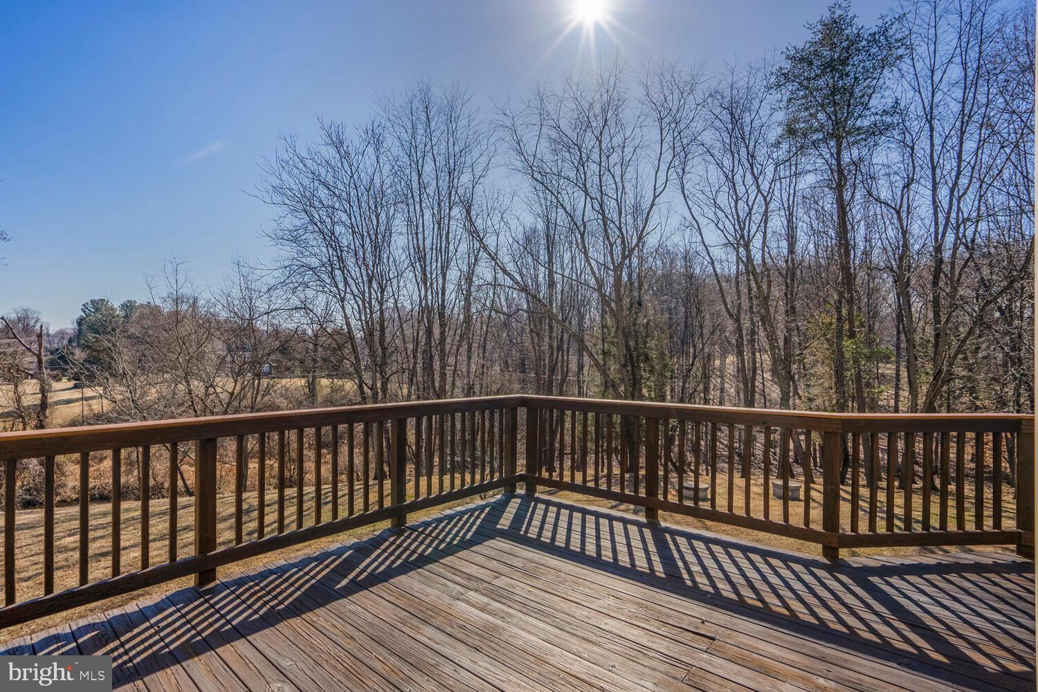 TWIN LAKES - Residential