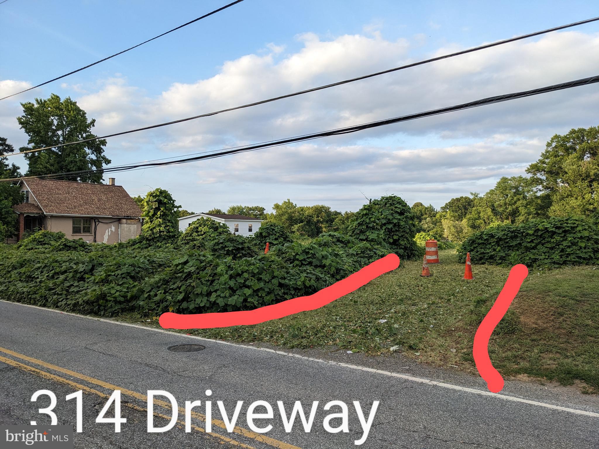 LYNDON HILLS-ADDN - Land