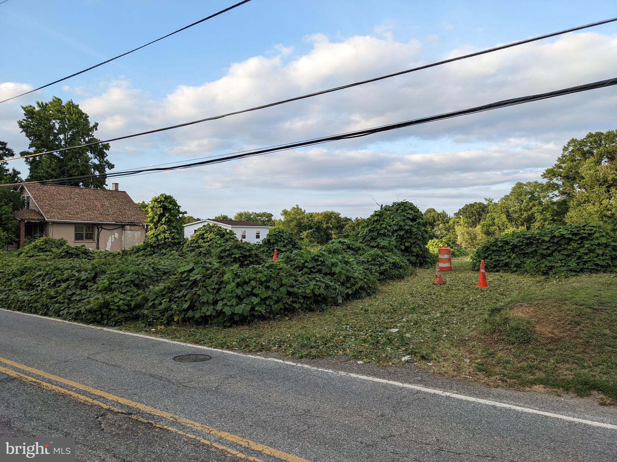 LYNDON HILLS-ADDN - Land