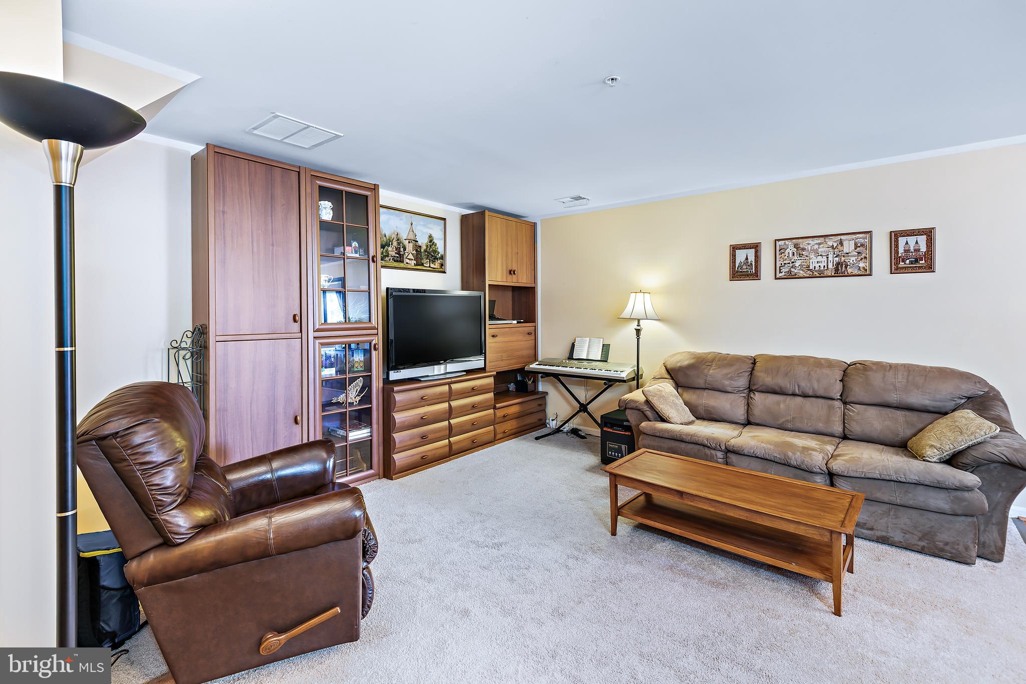 WELLINGTON TRACE - Residential