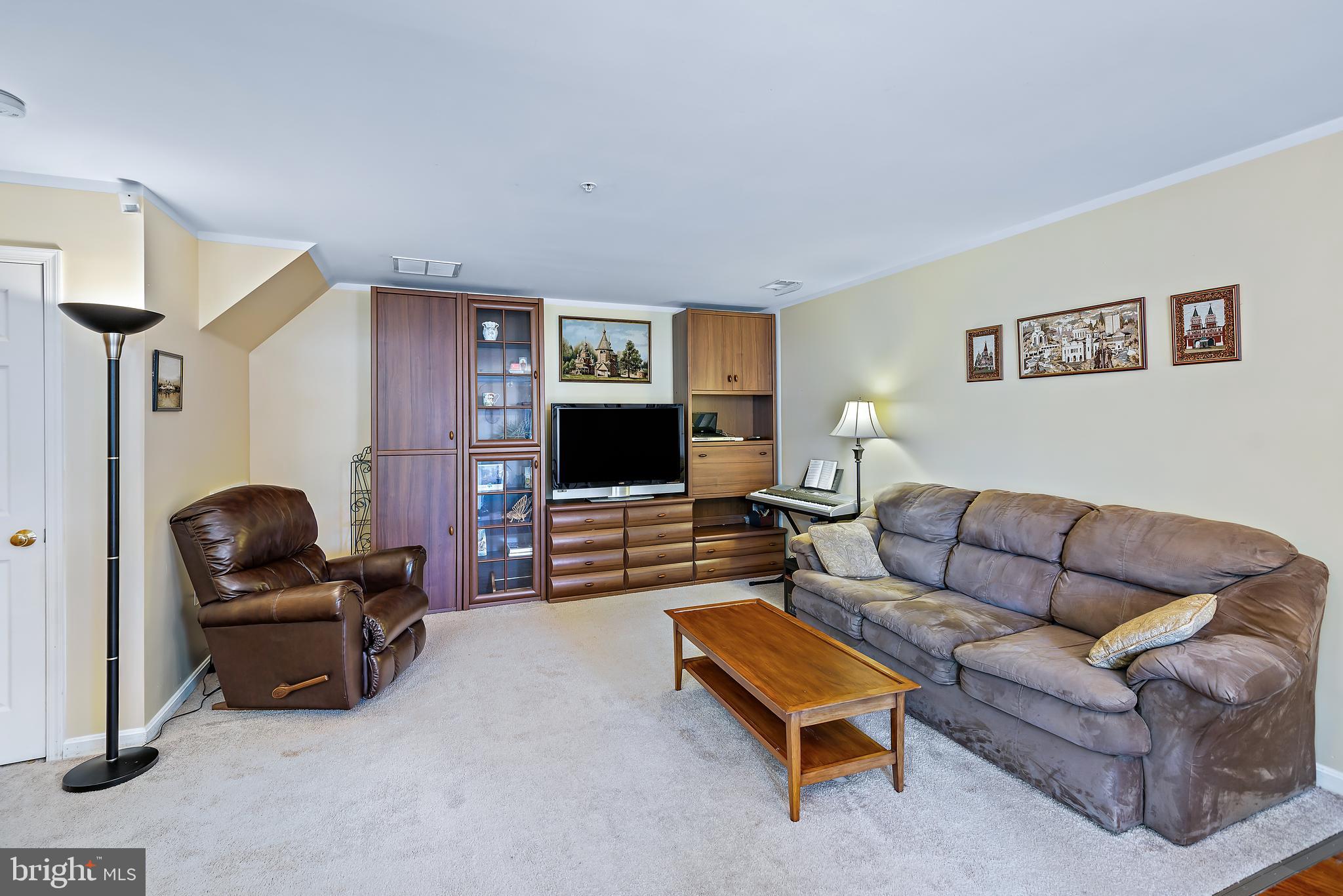 WELLINGTON TRACE - Residential