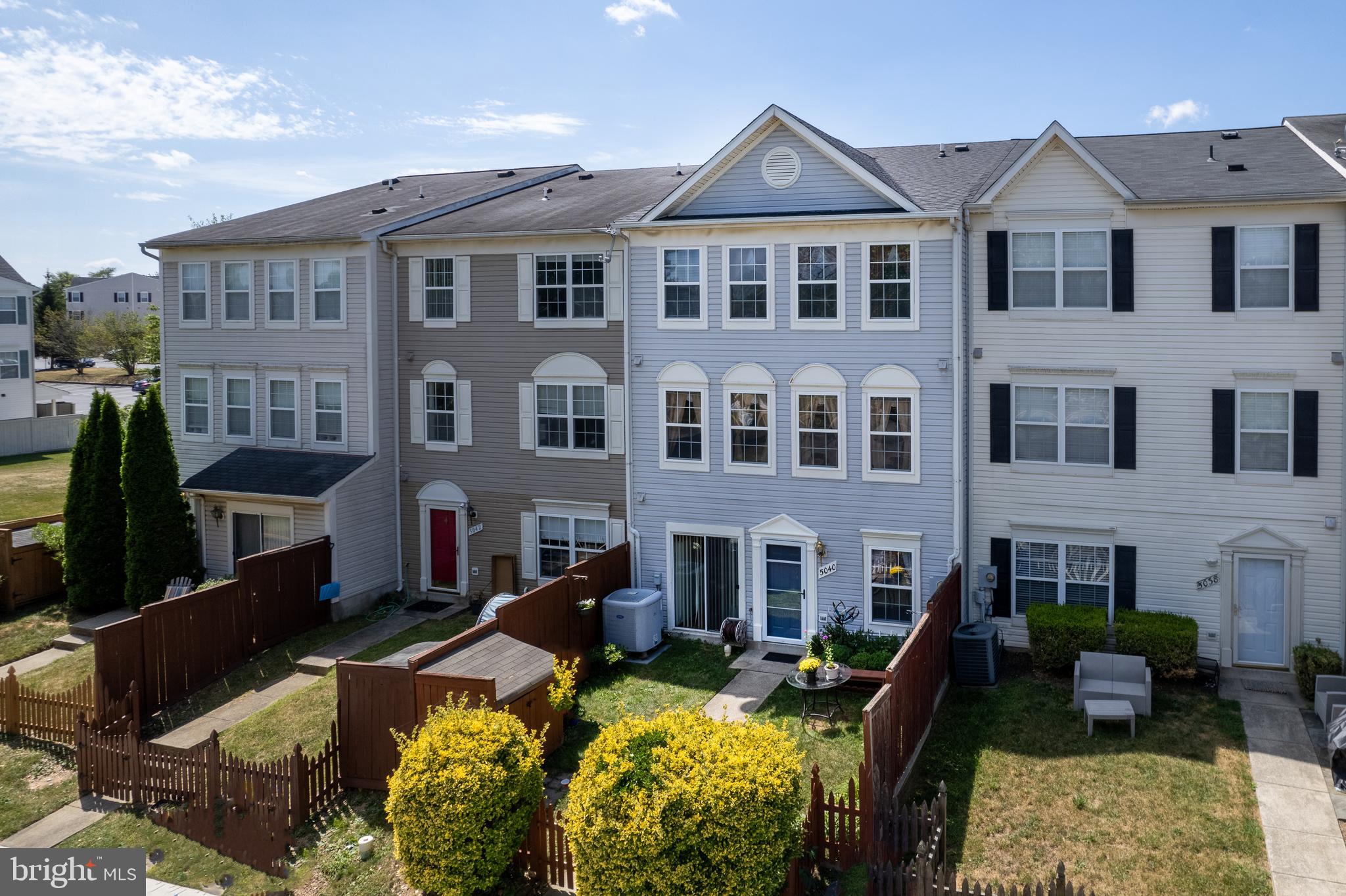 WELLINGTON TRACE - Residential