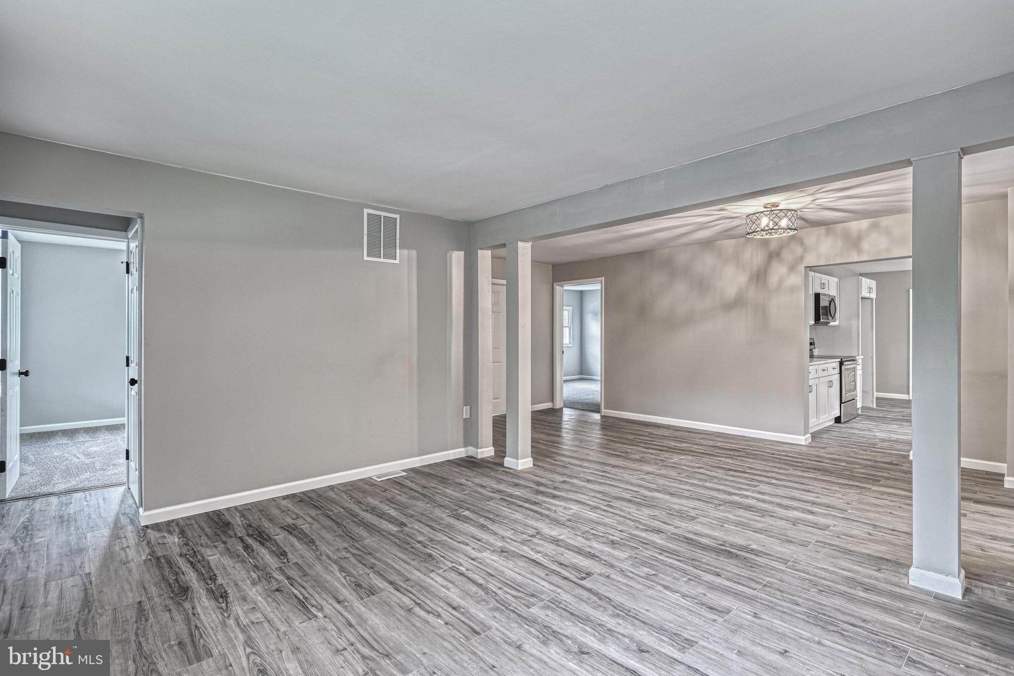 YORK TWP - Residential