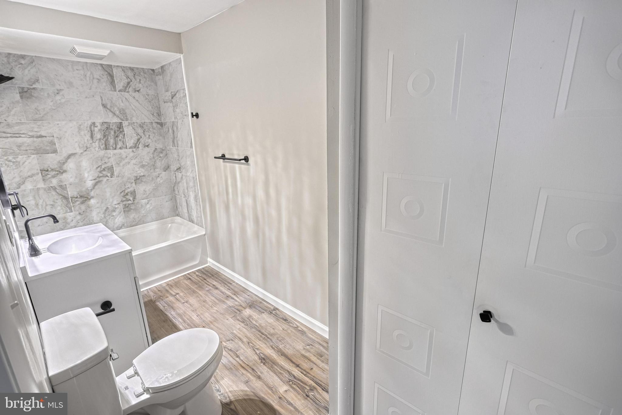 YORK TWP - Residential