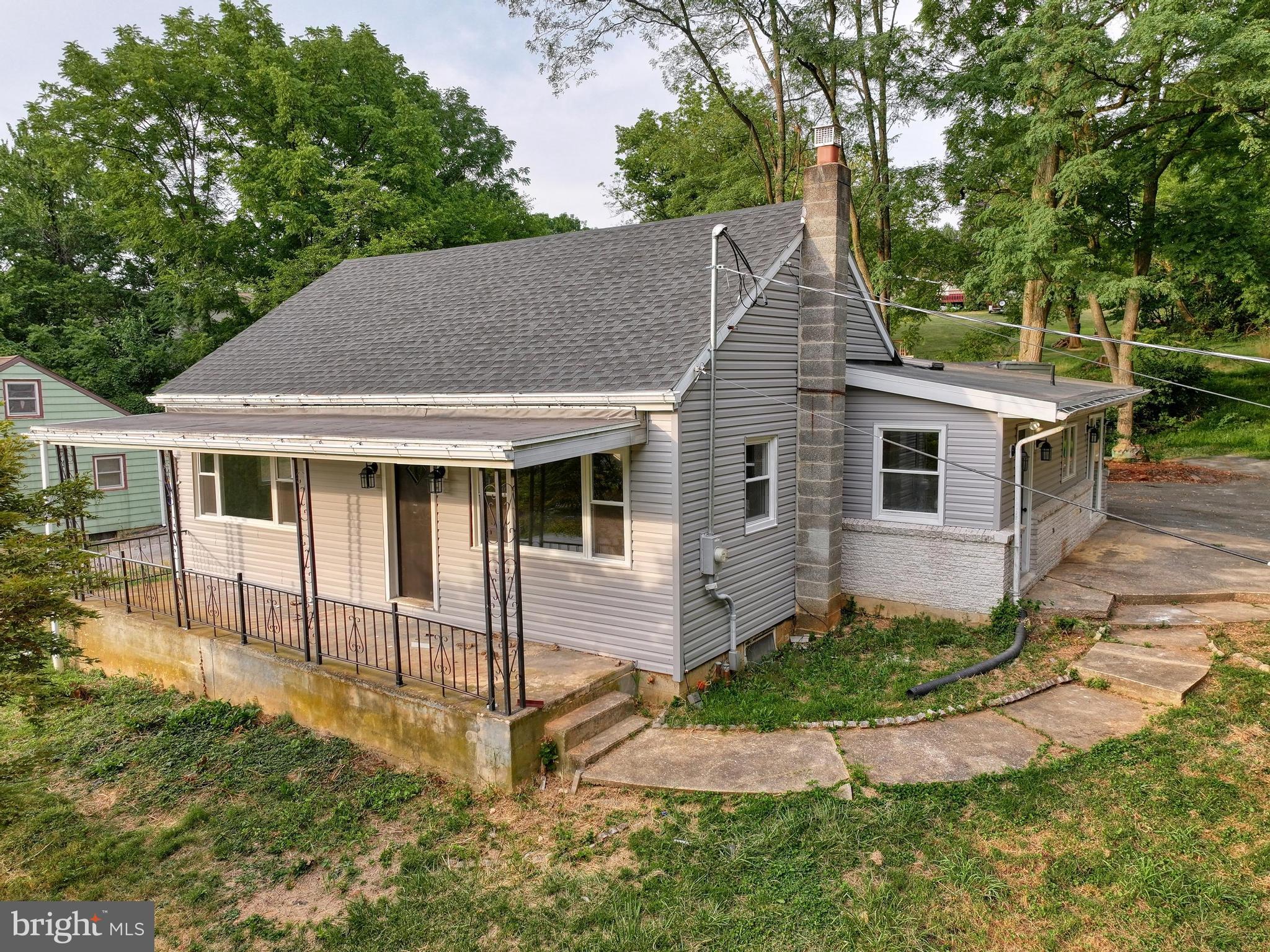 YORK TWP - Residential