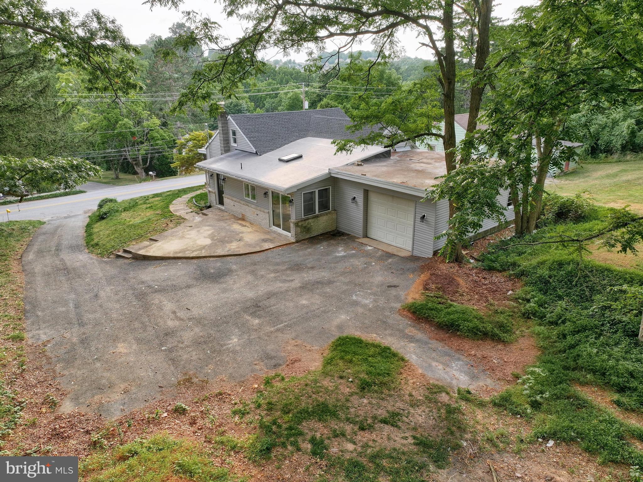 YORK TWP - Residential