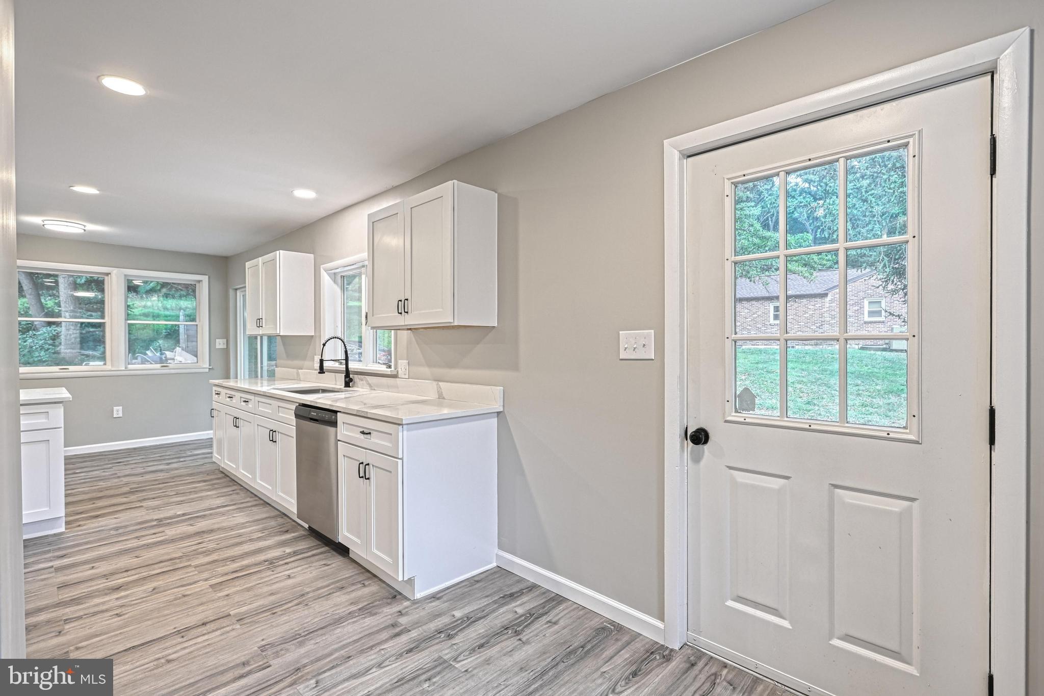 YORK TWP - Residential