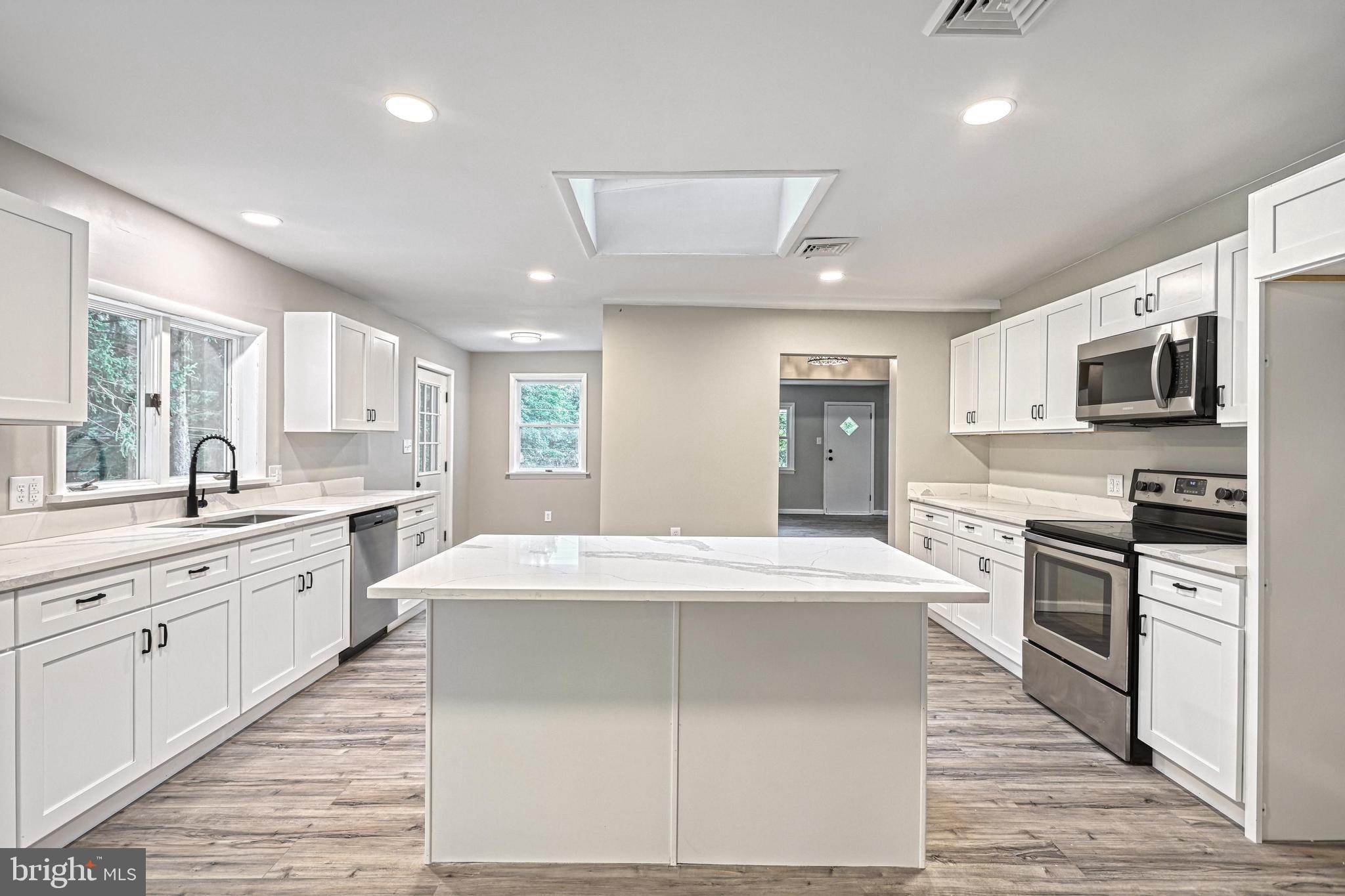 YORK TWP - Residential