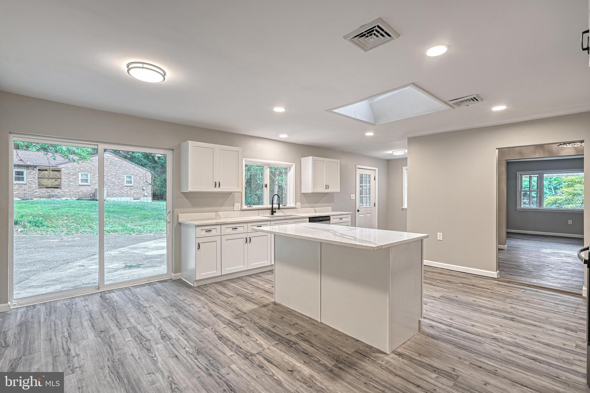 YORK TWP - Residential