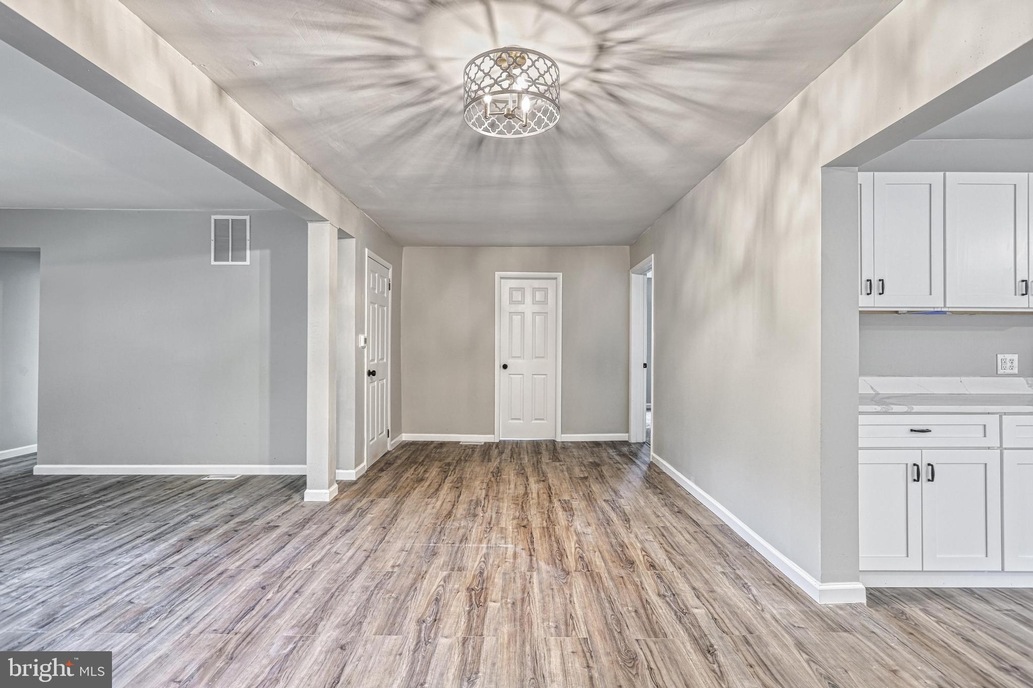 YORK TWP - Residential