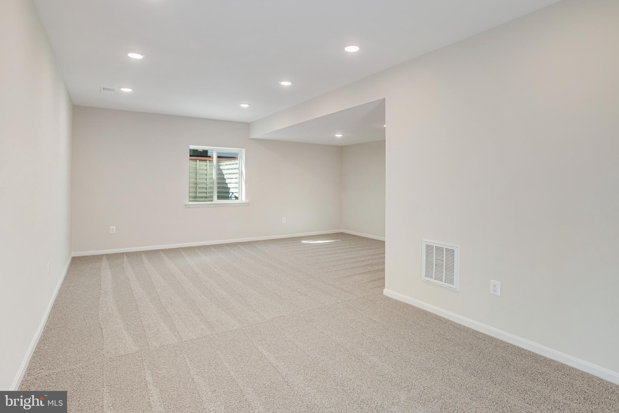 WILDERNESS SHORES - Residential