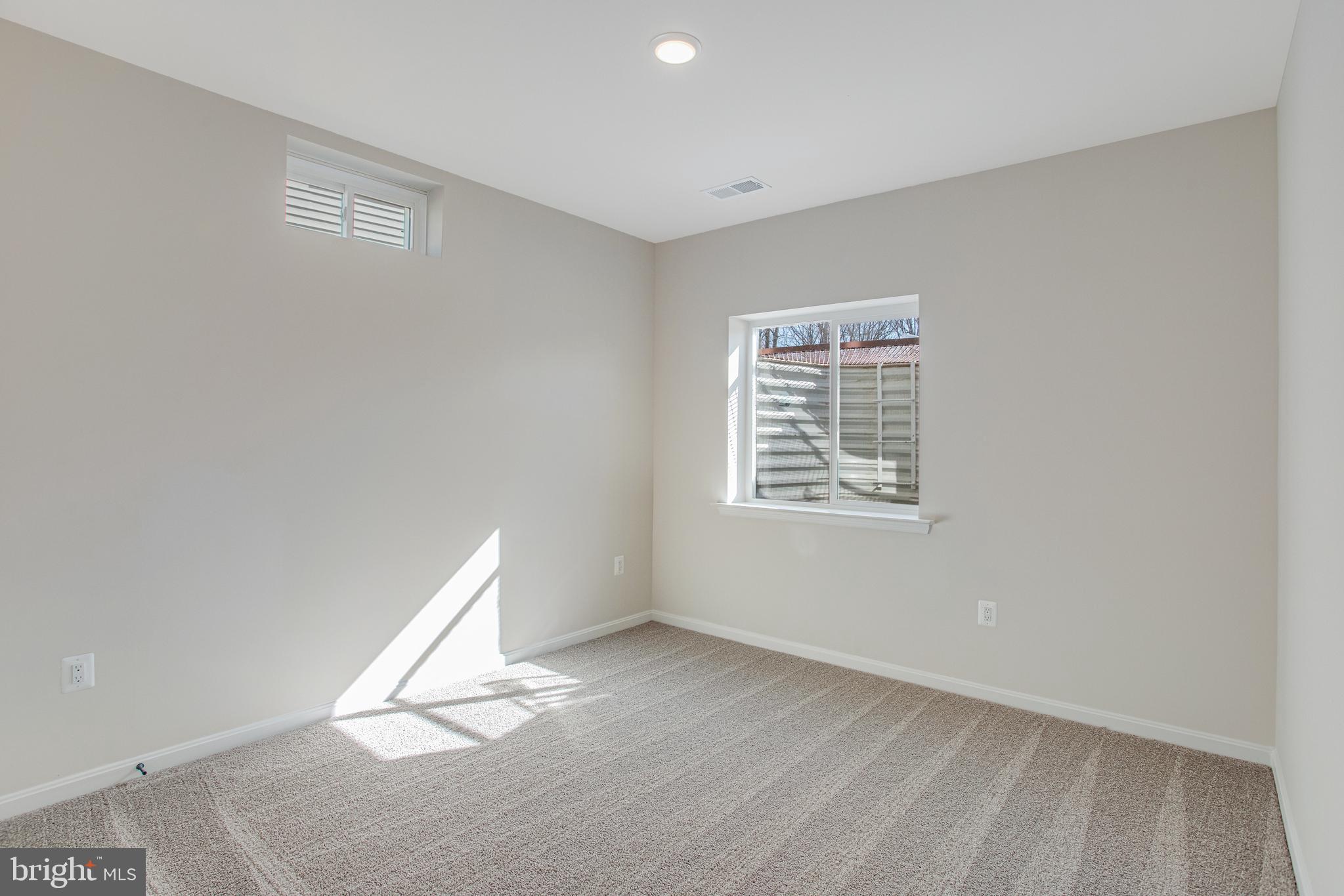 WILDERNESS SHORES - Residential