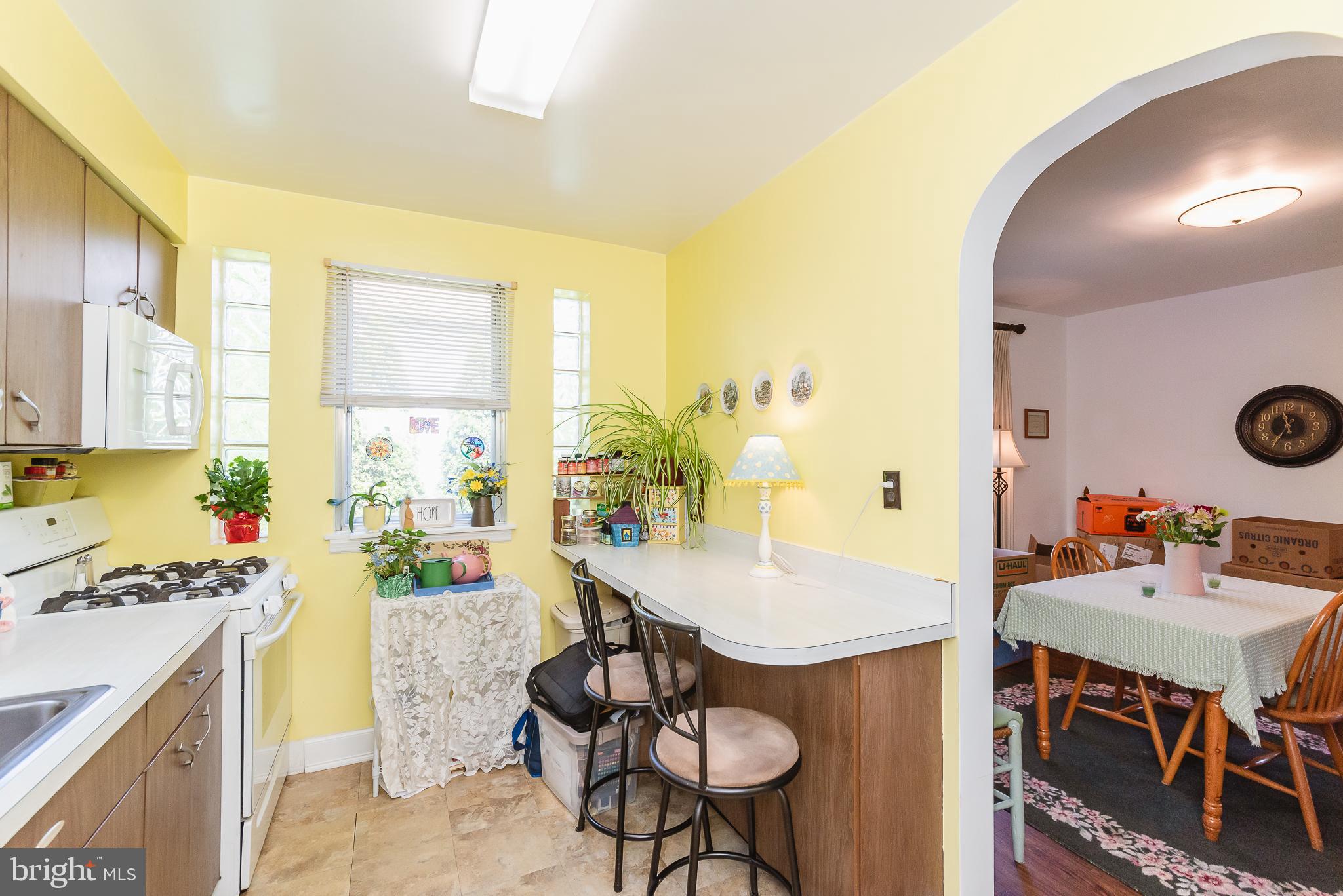 CALIFORNIA GROVE - Residential