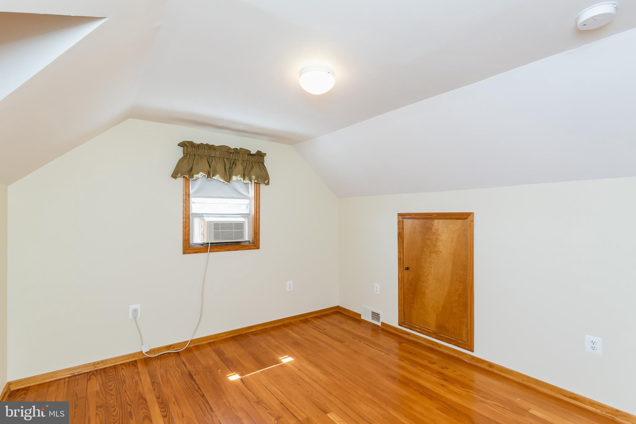 CALIFORNIA GROVE - Residential