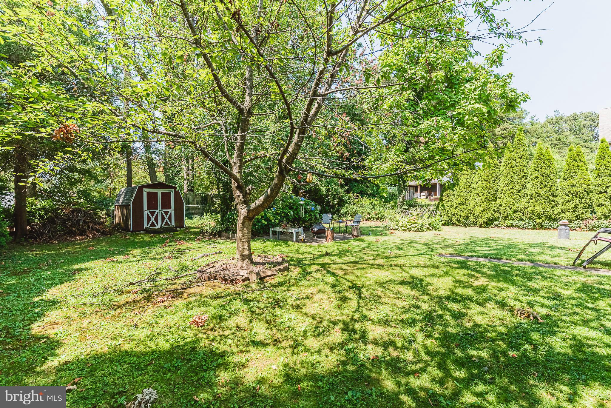 CALIFORNIA GROVE - Residential