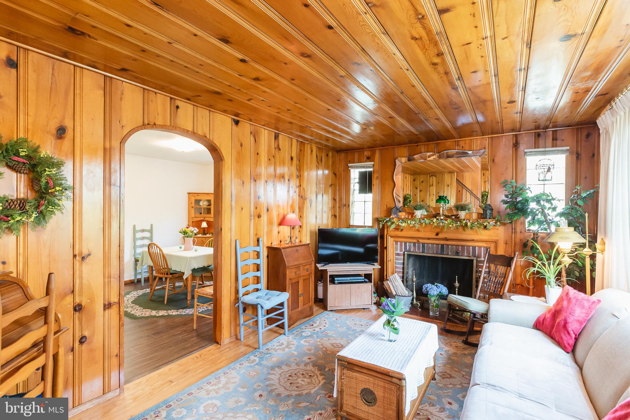 CALIFORNIA GROVE - Residential