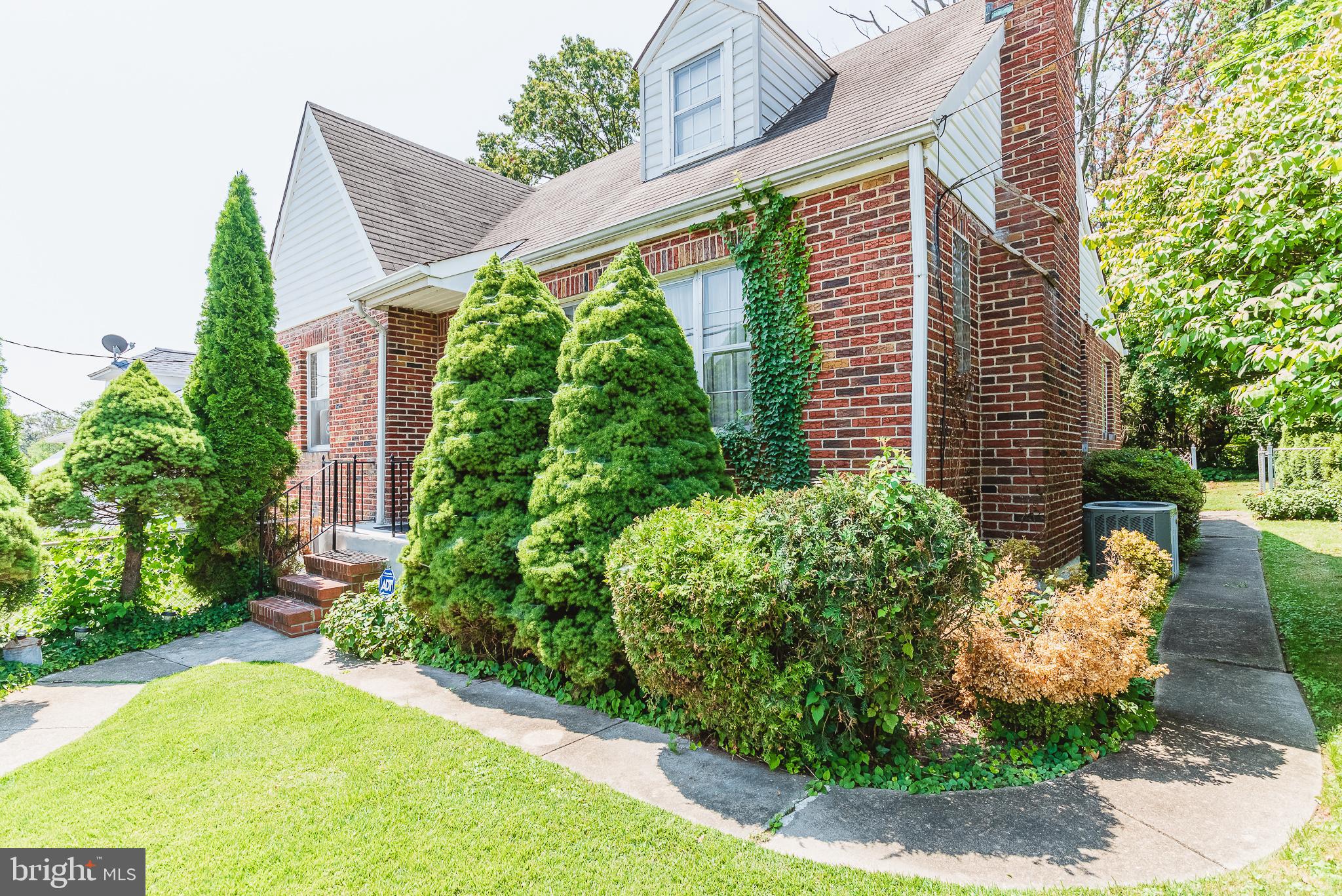 CALIFORNIA GROVE - Residential