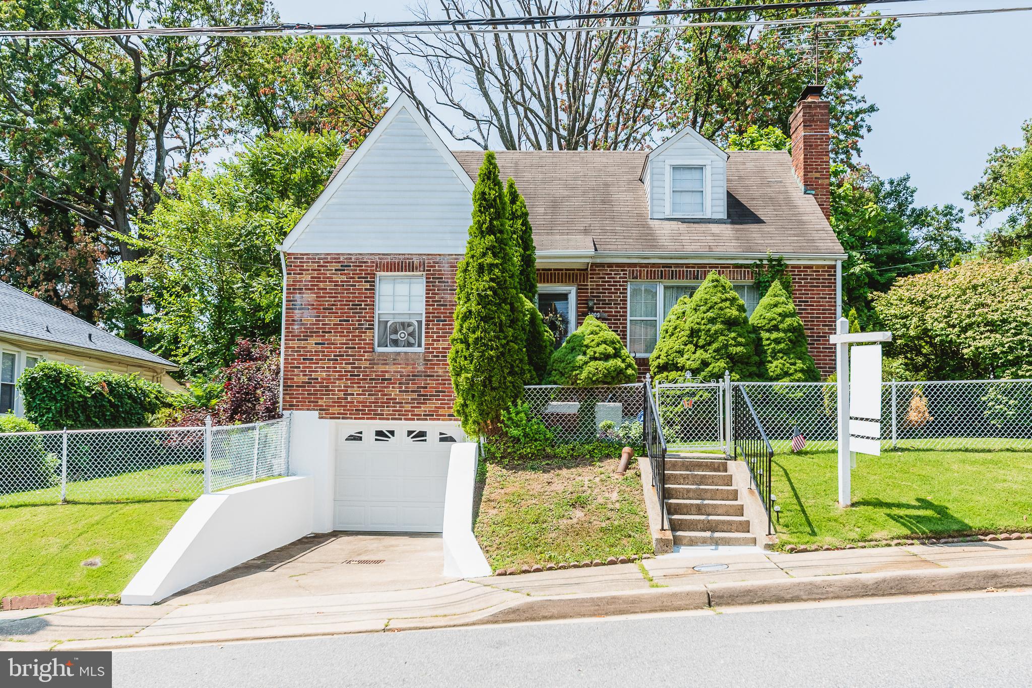 CALIFORNIA GROVE - Residential