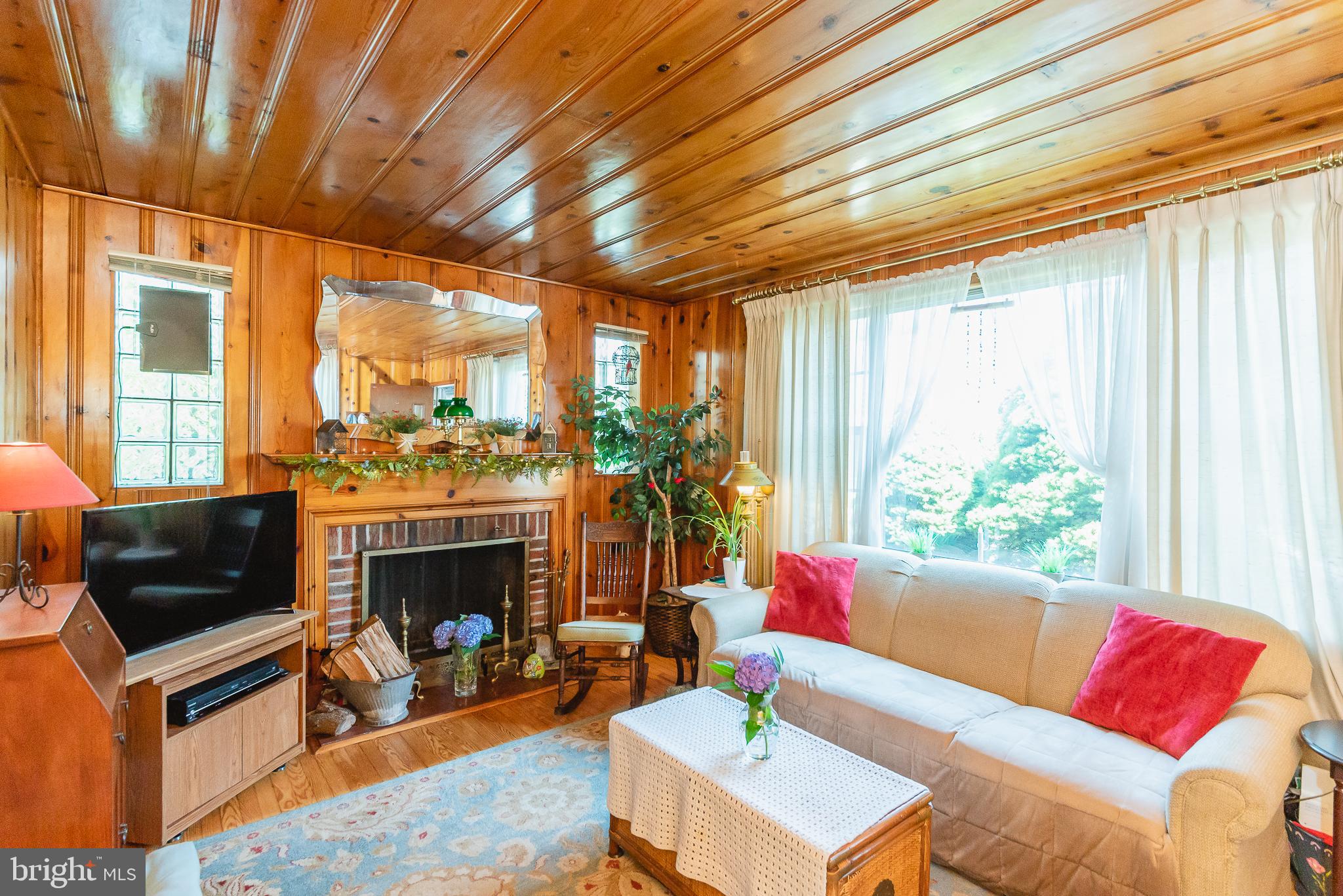 CALIFORNIA GROVE - Residential