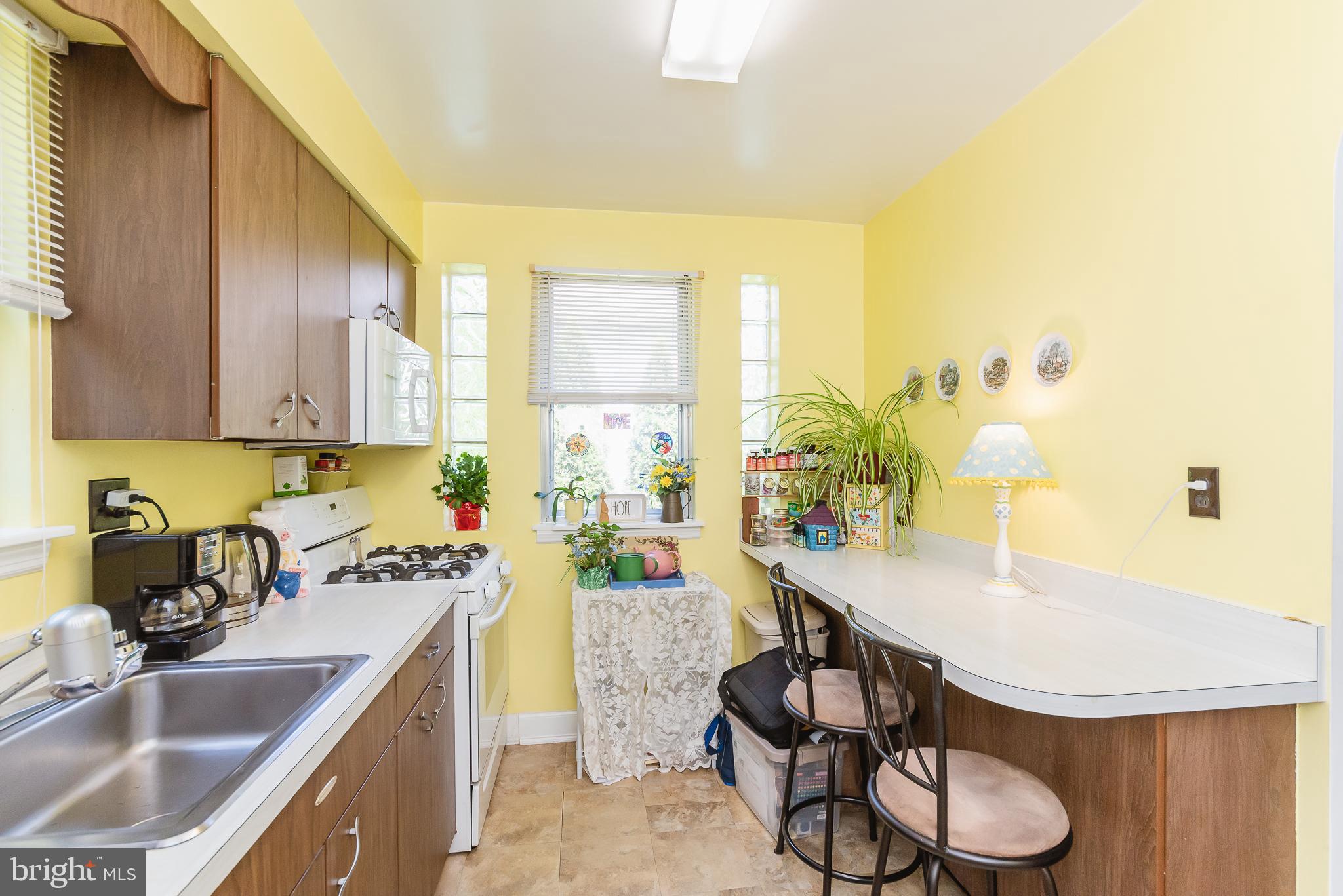 CALIFORNIA GROVE - Residential