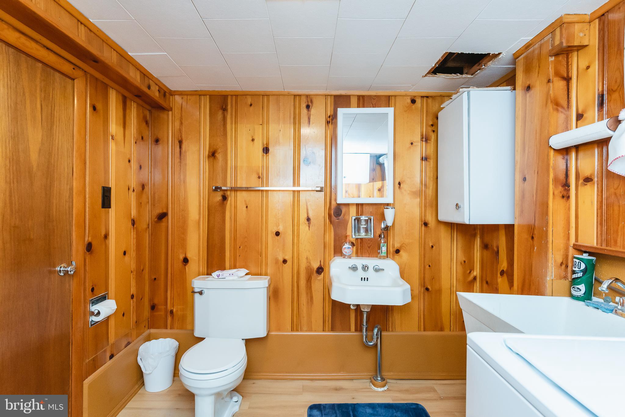 CALIFORNIA GROVE - Residential