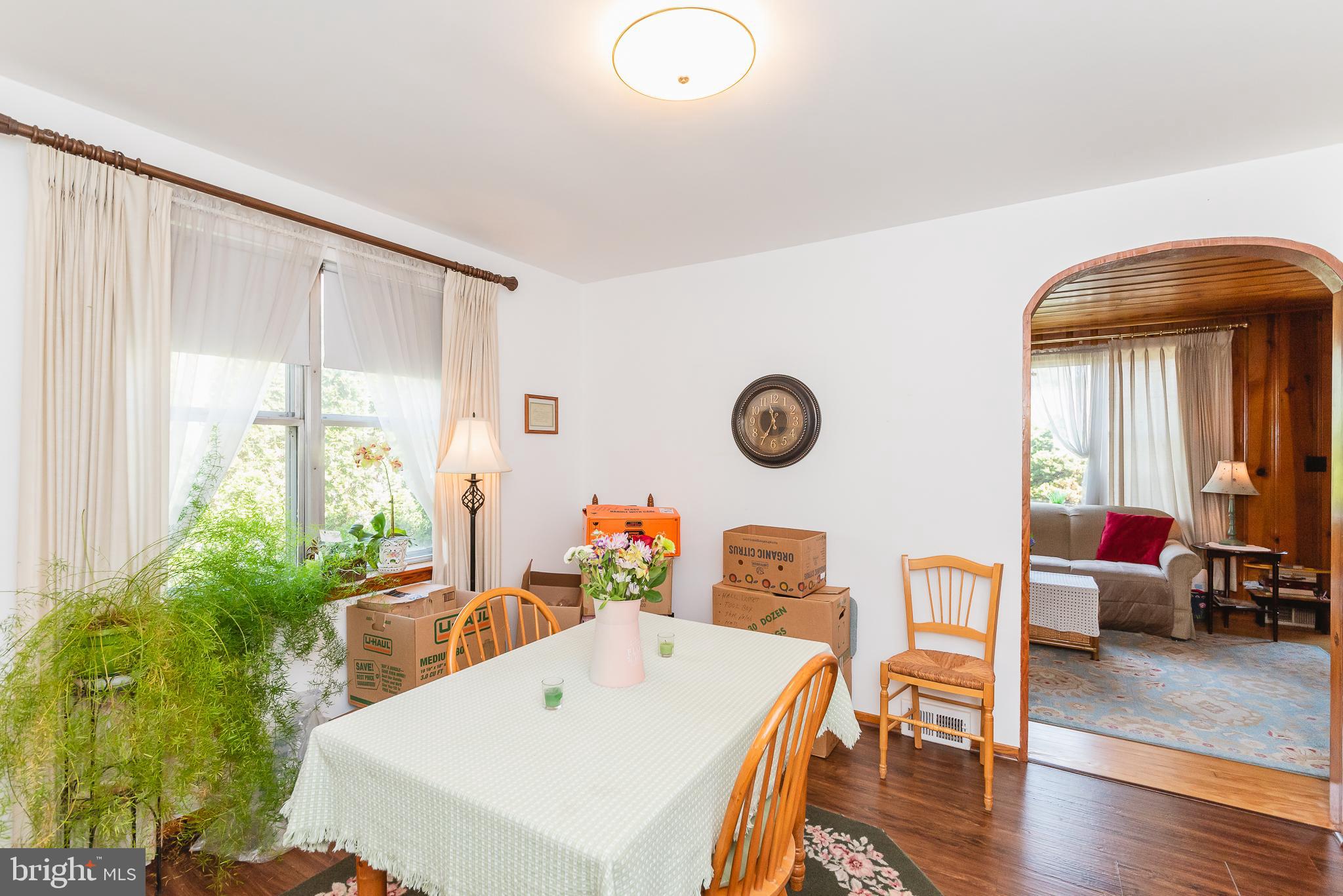 CALIFORNIA GROVE - Residential