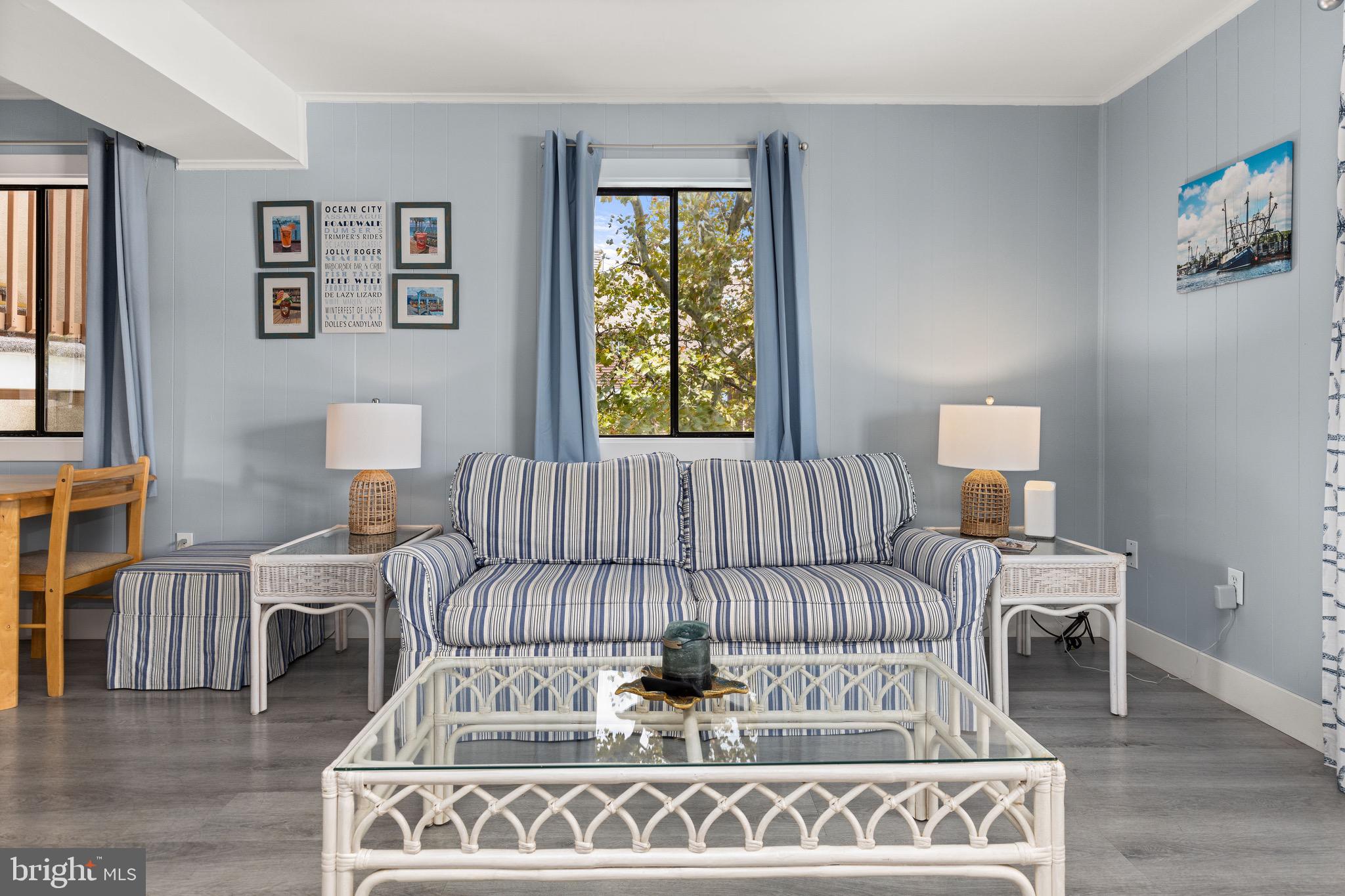 CAINE HARBOR MILE - Residential