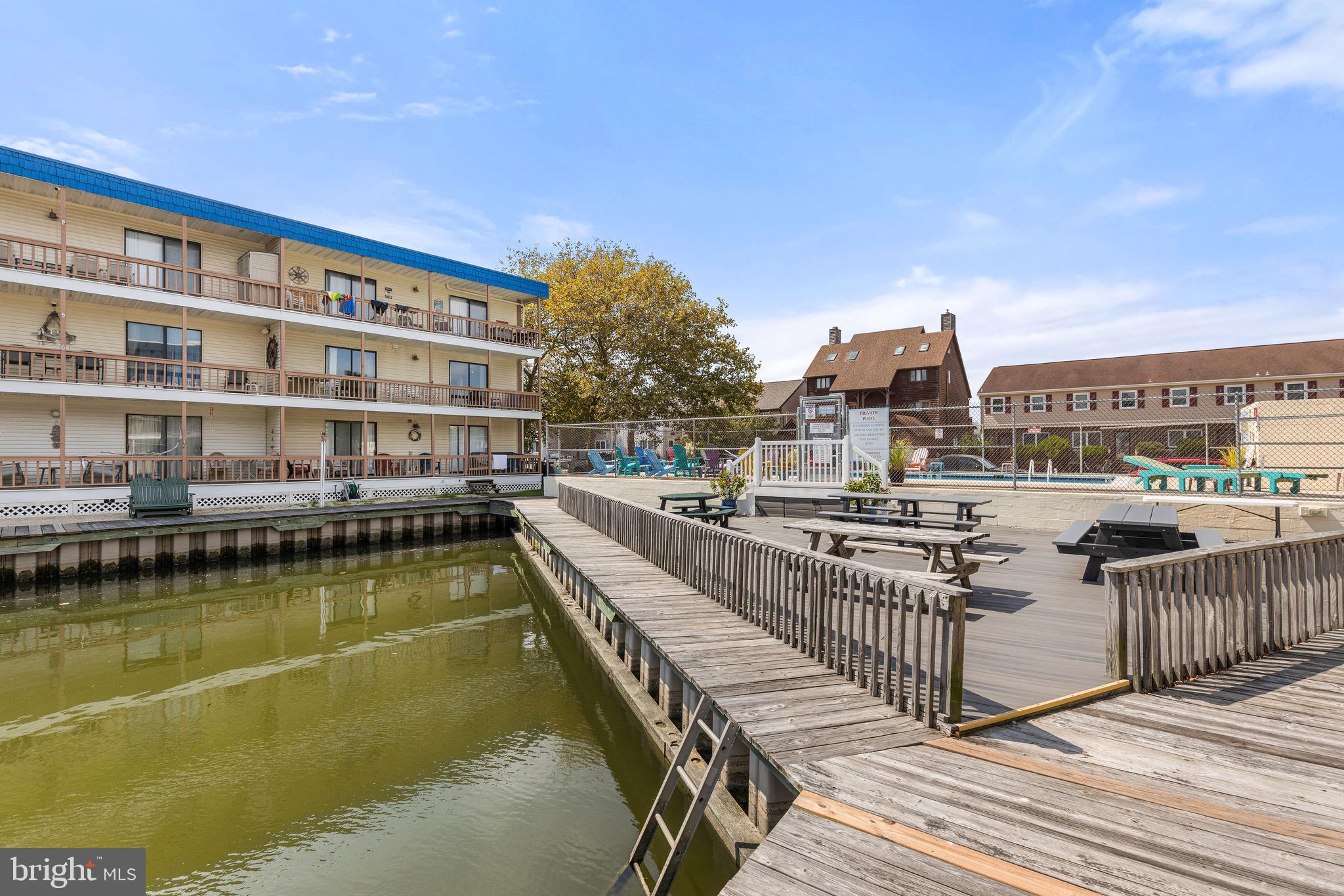 CAINE HARBOR MILE - Residential