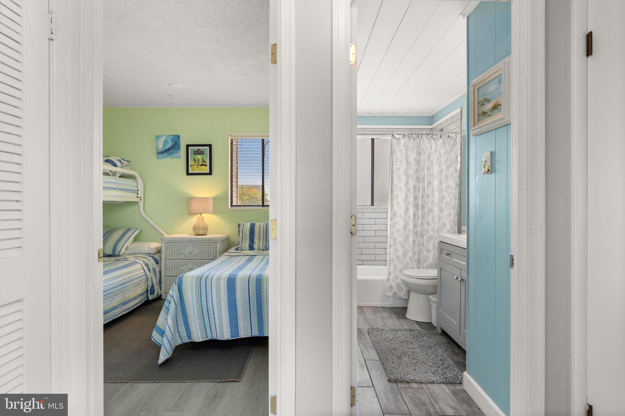 CAINE HARBOR MILE - Residential