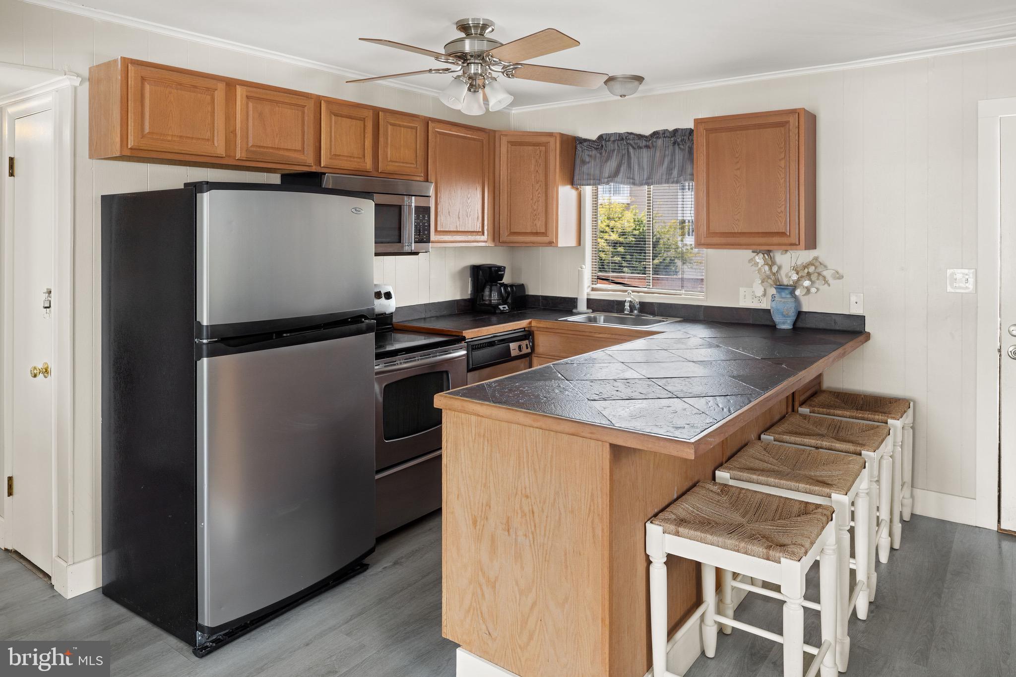 CAINE HARBOR MILE - Residential